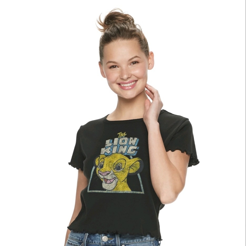 NWT Lion King Cropped T-shirt XL